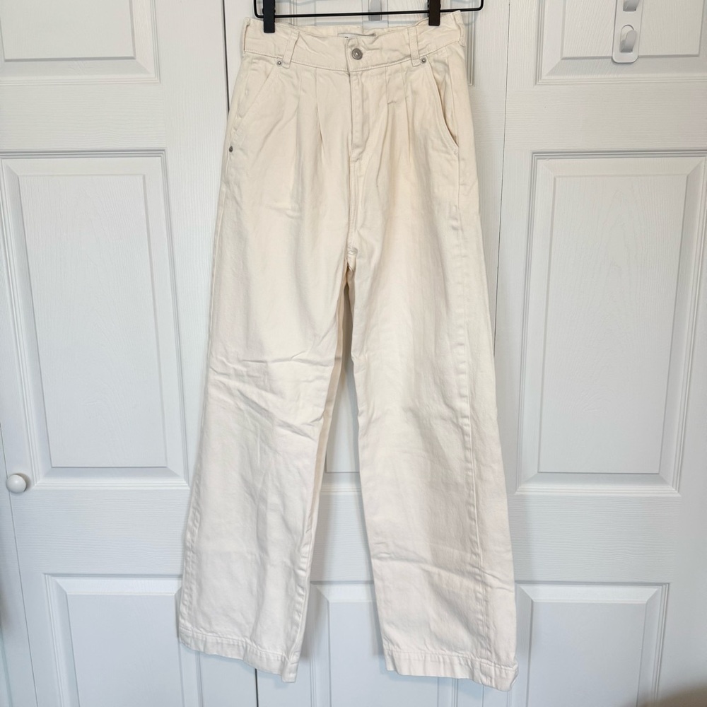 Like new ZARA White denim pants Sz 4